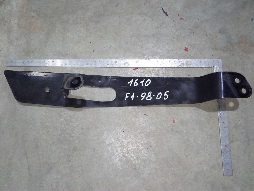 направляющая капота правая б/у